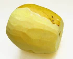 皮を剥いたカリン